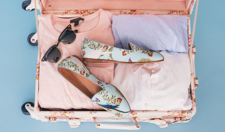 15 Light and Tiny Travel Essentials You Shouldn’t Go On A Vacation Without