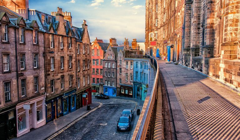 Edinburgh: The Perfect Place for Your Staycation